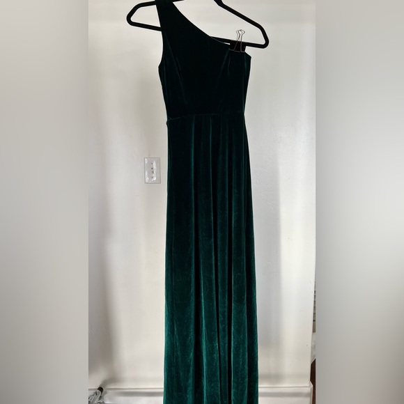 (Emerald Green) Tatiana Velvet One Shoulder Maxi Dress - Picture 11 of 13